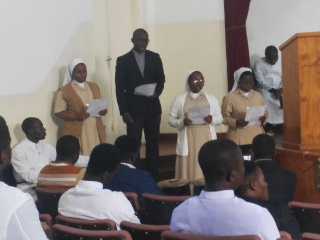 Marist Brothers Logo